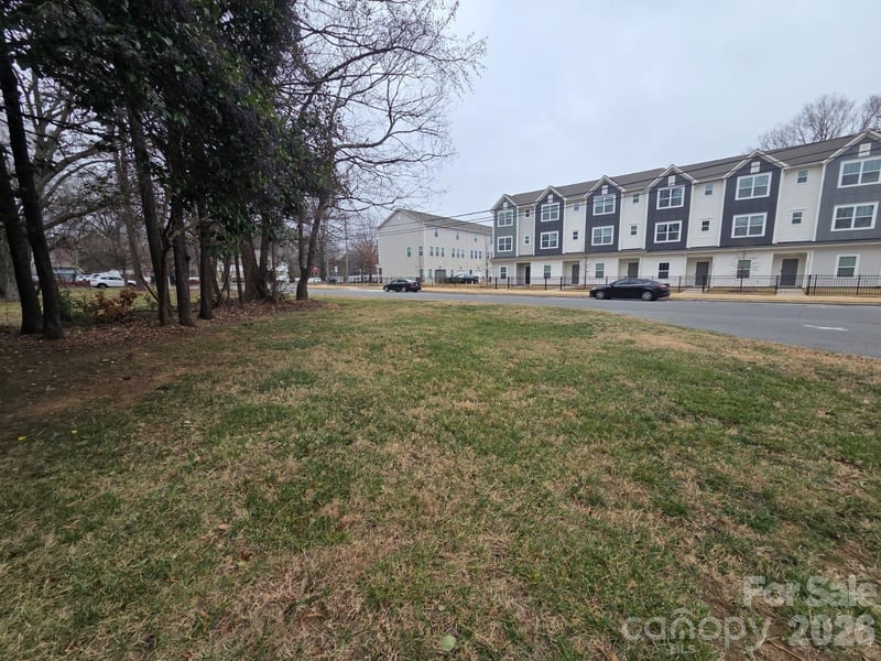 3953 Winterfield Pl, Charlotte, NC 28205