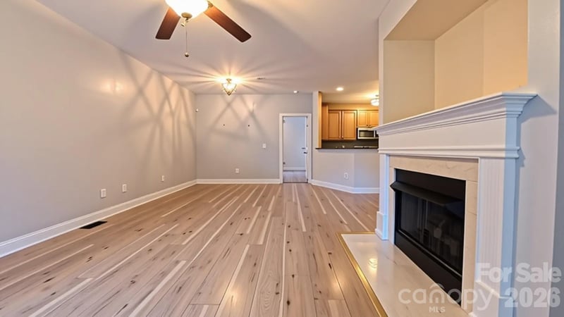 6419 Park Pond Dr, Charlotte, NC 28262