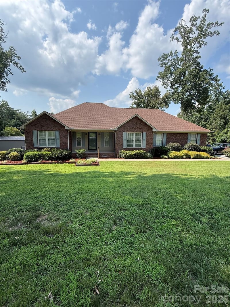 1005 Spring Rock Dr, Salisbury, NC 28146