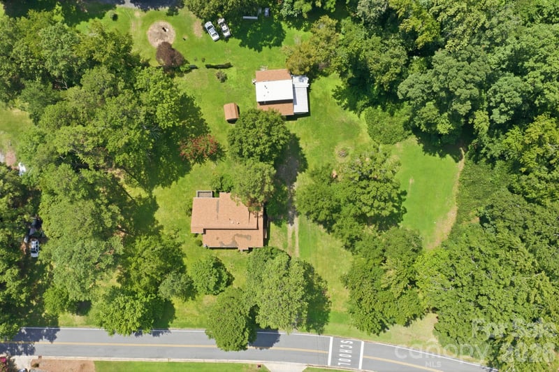 8000 Hedrick Cir, Huntersville, NC 28078