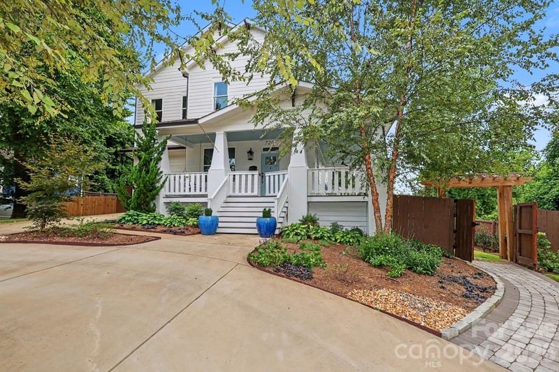 720 E 17th St, Charlotte, NC 28205