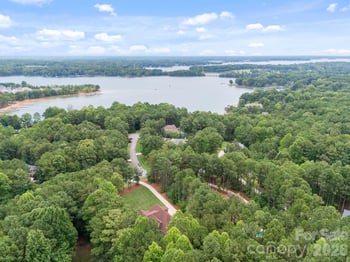 7261 Bay Ridge Dr, Denver, NC 28037
