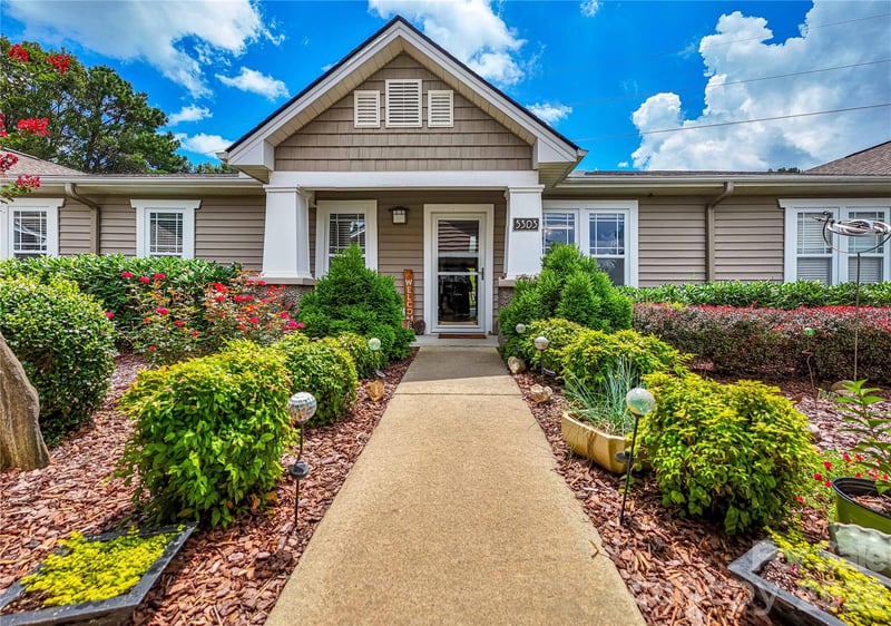 5303 Wood Duck Way, Hendersonville, NC 28792