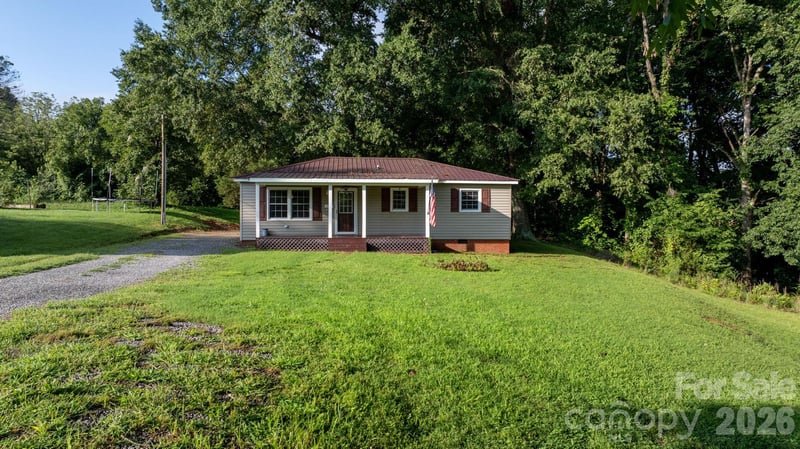 708 Klutz St, Maiden, NC 28650