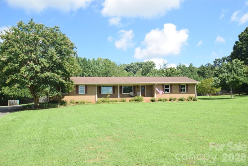15513 Thompson Rd, Charlotte, NC 28227