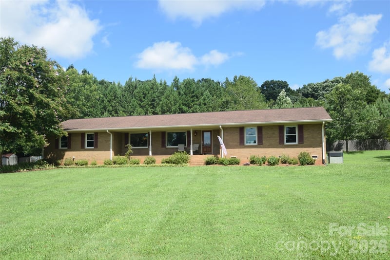 15513 Thompson Rd, Charlotte, NC 28227