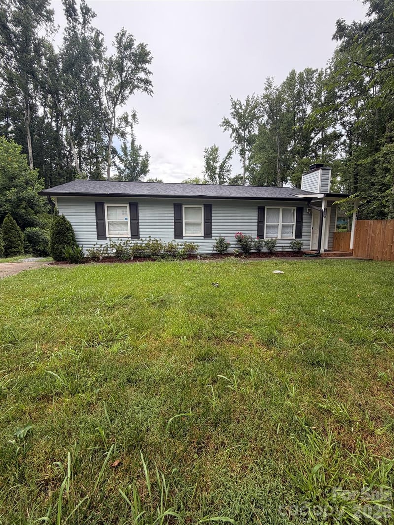 6625 Cool Water Ct, Charlotte, NC 28215