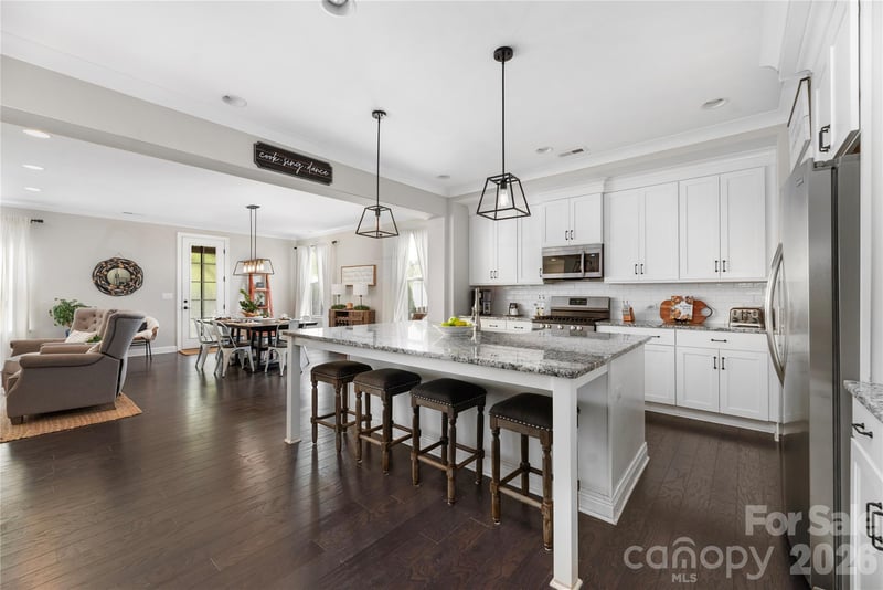 123 Country Lake Dr, Mooresville, NC 28115