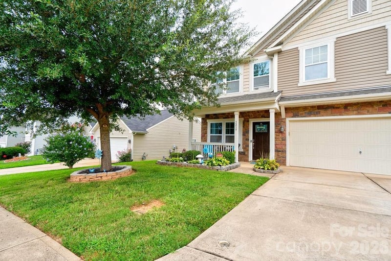 3219 Pikes Peak Dr, Gastonia, NC 28052