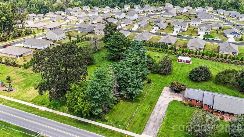 495 Perry Rd, Troutman, NC 28166