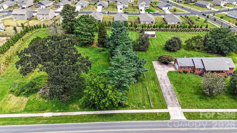 495 Perry Rd, Troutman, NC 28166