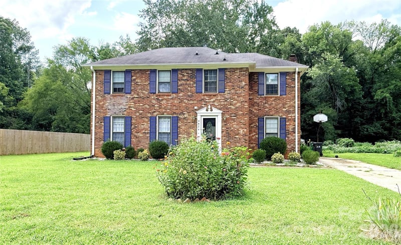 6824 Marlbrook Dr, Charlotte, NC 28212