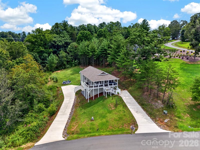 932 Morlin Acres Dr, Marshall, NC 28753