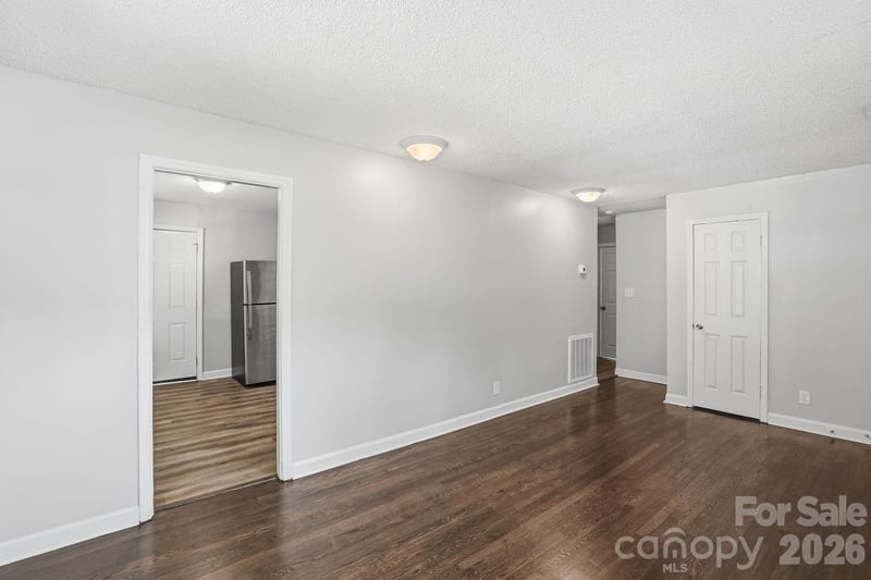 1805 Purser Dr, Charlotte, NC 28215