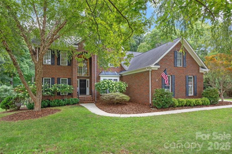 1607 Crestgate Dr, Waxhaw, NC 28173
