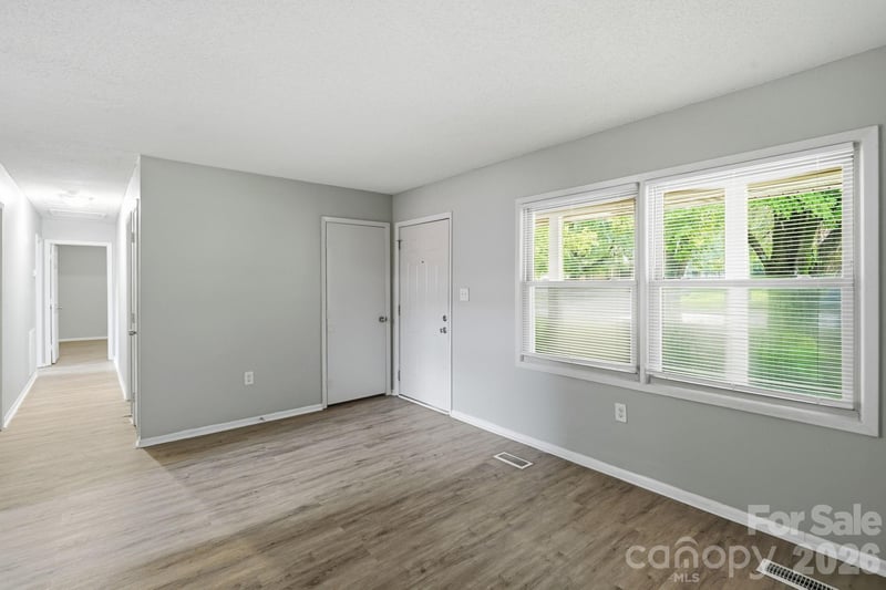 1501 Whisnant St, Charlotte, NC 28206