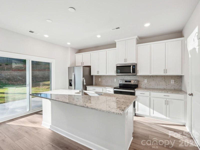 3073 14th Ave, Conover, NC 28613