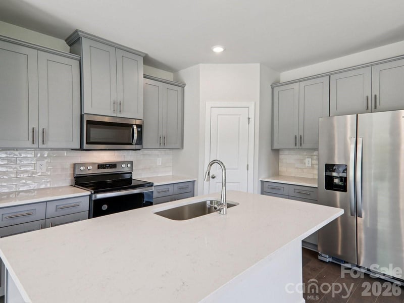 9049 Foggy Brook Loop, Charlotte, NC 28216