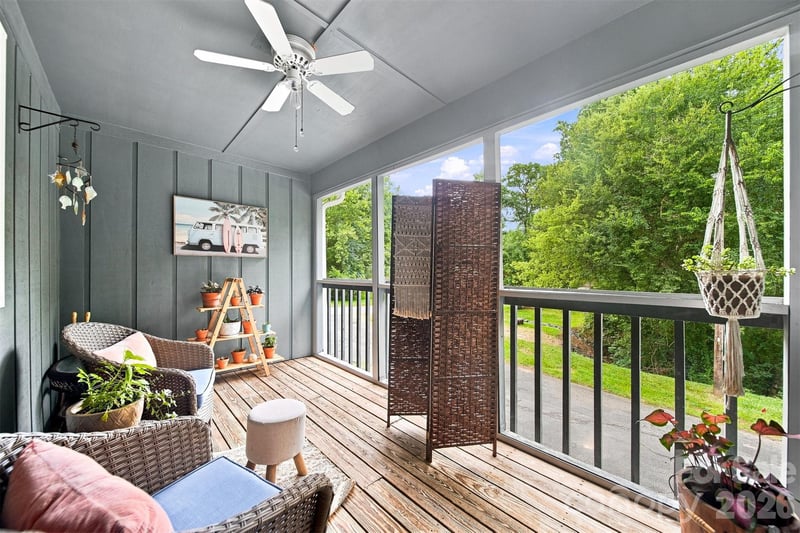 1007 21st Ave, Hickory, NC 28601