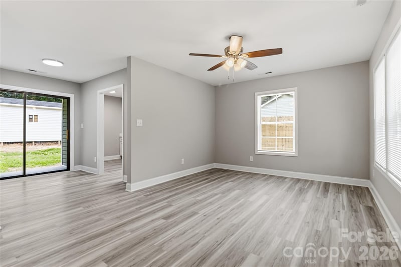 412 Mclelland Ave, Mooresville, NC 28115