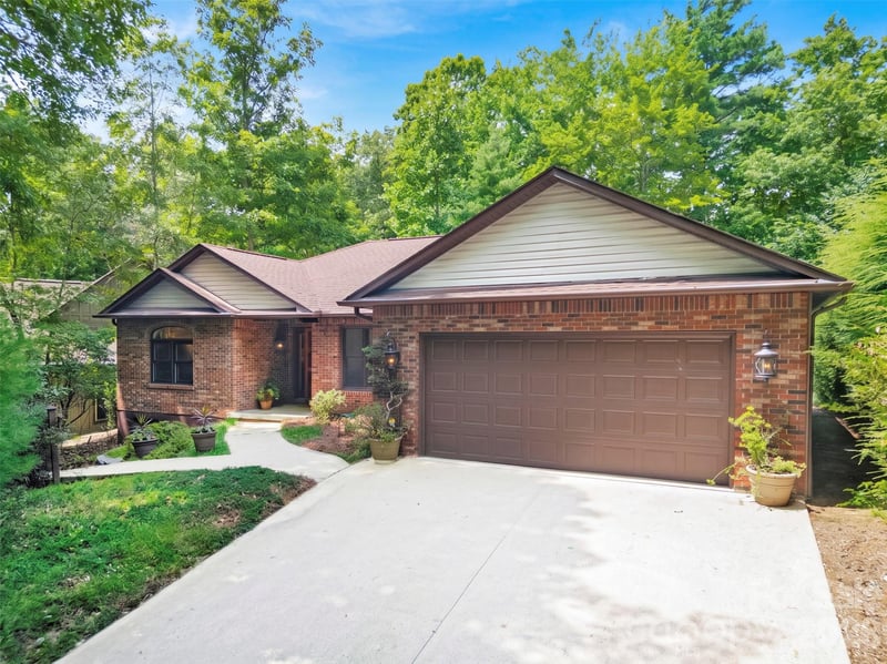 542 Soquili Dr, Brevard, NC 28712