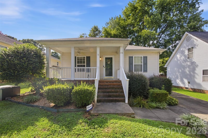 103 Watson St, Belmont, NC 28012