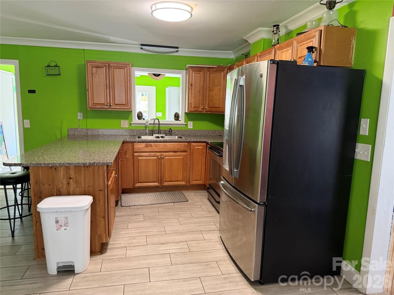 911 Eldorado Ave, Charlotte, NC 28262
