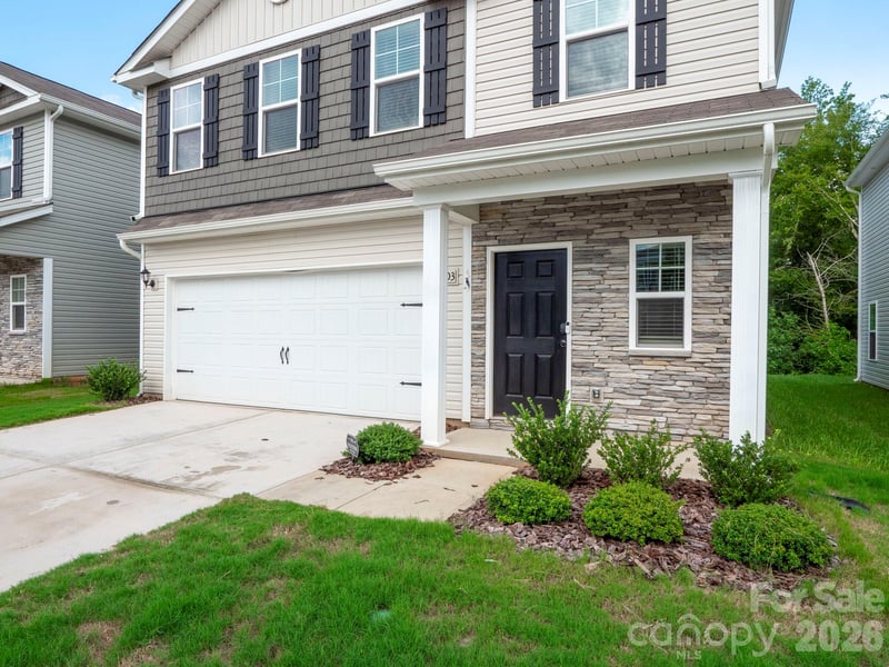 7203 Stoney Wood Ln, Charlotte, NC 28215
