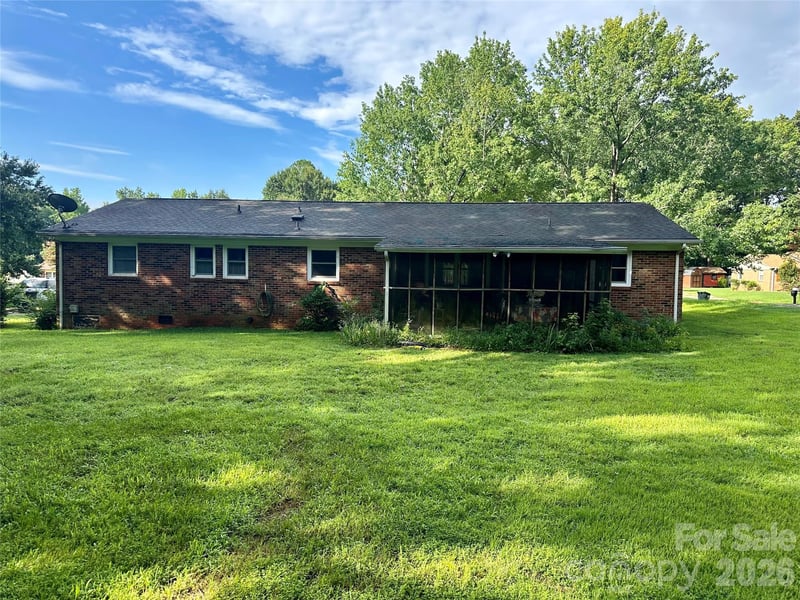 3502 Merry Oaks Ln, Dallas, NC 28034