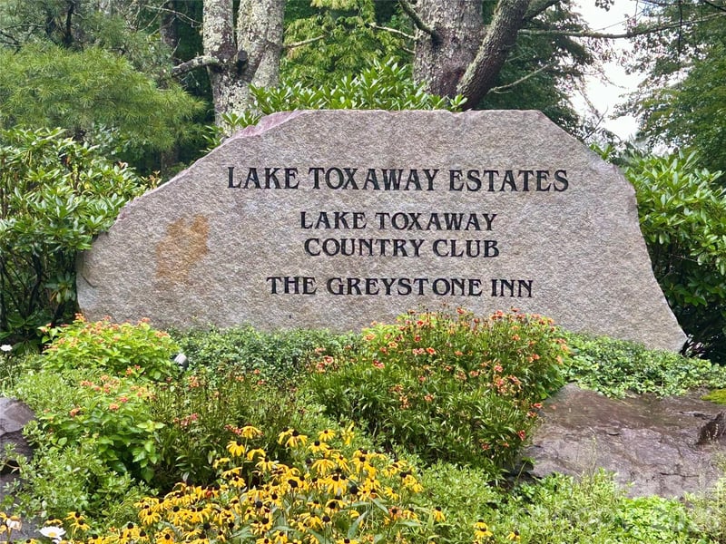 Lot 40 Hawk Mountain Rd, Lake Toxaway, NC 28747