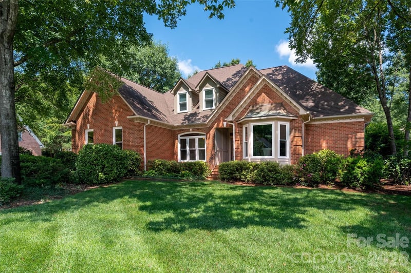 12818 Darby Chase Dr, Charlotte, NC 28277