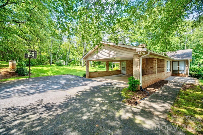 2542 Nc 10 Hw, Conover, NC 28613
