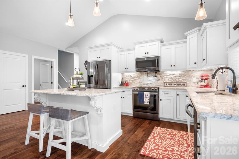 3931 Reid Cir, Sherrills Ford, NC 28673