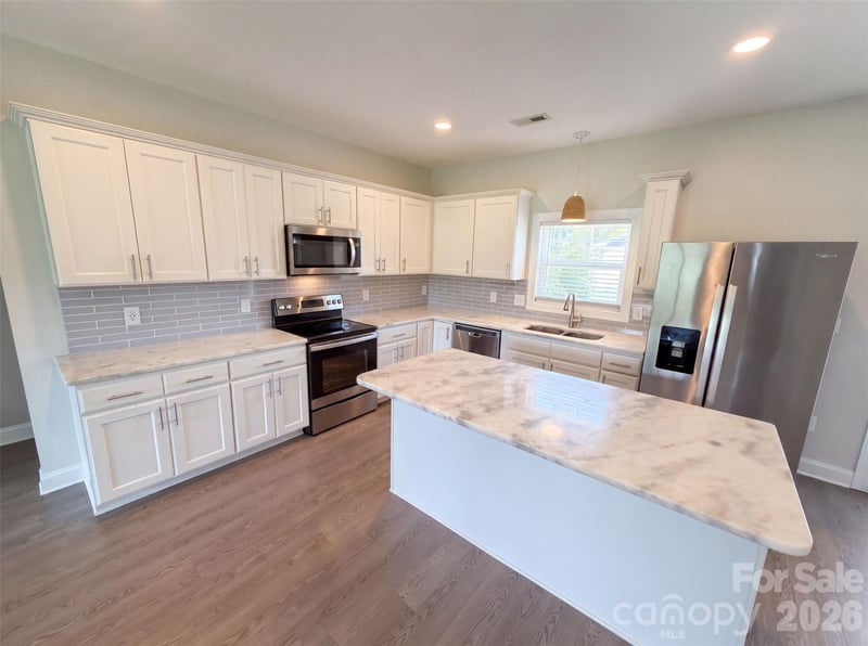 7825 Medlin Rd, Monroe, NC 28112