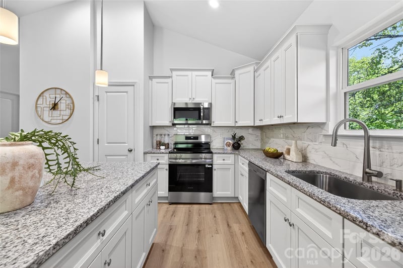 1009 Ashton Ave, Gastonia, NC 28052