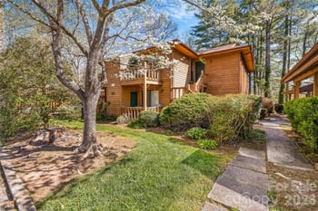 521 Courtwood Ln #8, Hendersonville, NC 28739