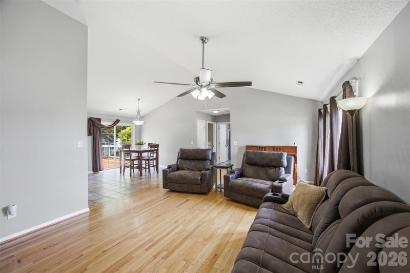 233 Summey Barker Dr, Dallas, NC 28034
