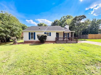 10244 Gloman Ct, Charlotte, NC 28227