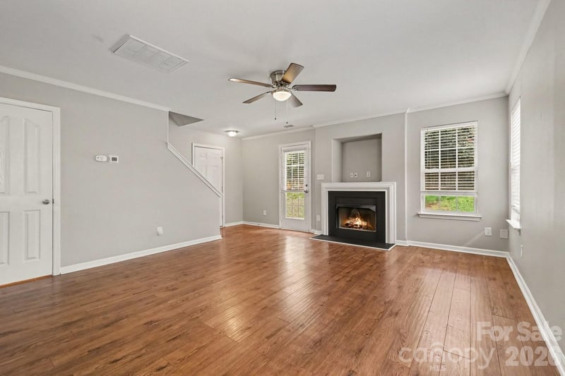 2877 Oasis Ln, Charlotte, NC 28214