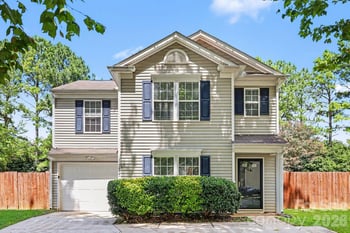 2877 Oasis Ln, Charlotte, NC 28214