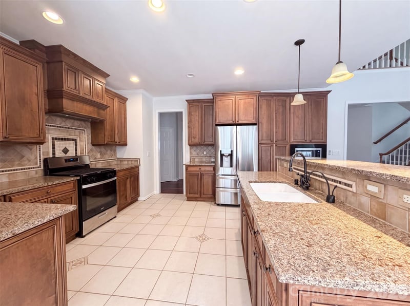 153 Montrose Dr, Mooresville, NC 28115
