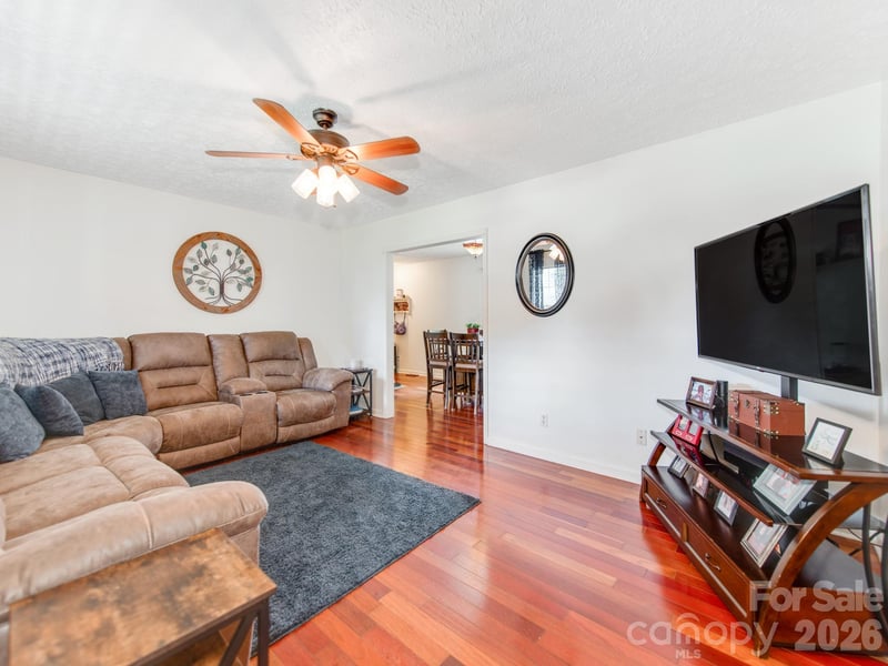 3163 River Rd #1, Lincolnton, NC 28092