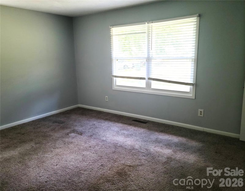 2230 Kenwood Dr, Kannapolis, NC 28081