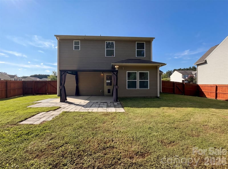 2618 Courtland Dr, Clover, SC 29710