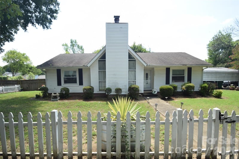 12202 Charing Grove Ln, Charlotte, NC 28273