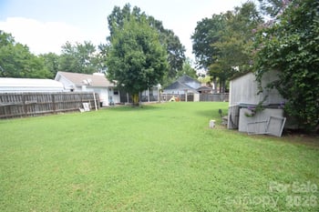 12202 Charing Grove Ln, Charlotte, NC 28273