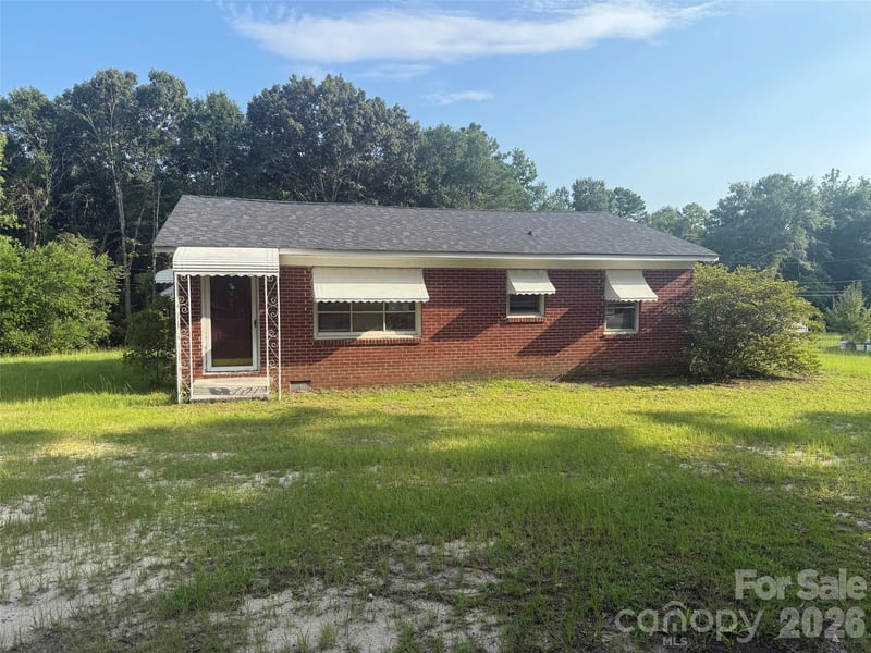 405 Woodland Dr, Kershaw, SC 29067