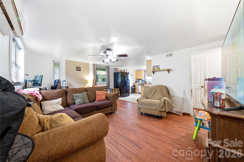 307 Beverly Ave, Hendersonville, NC 28792