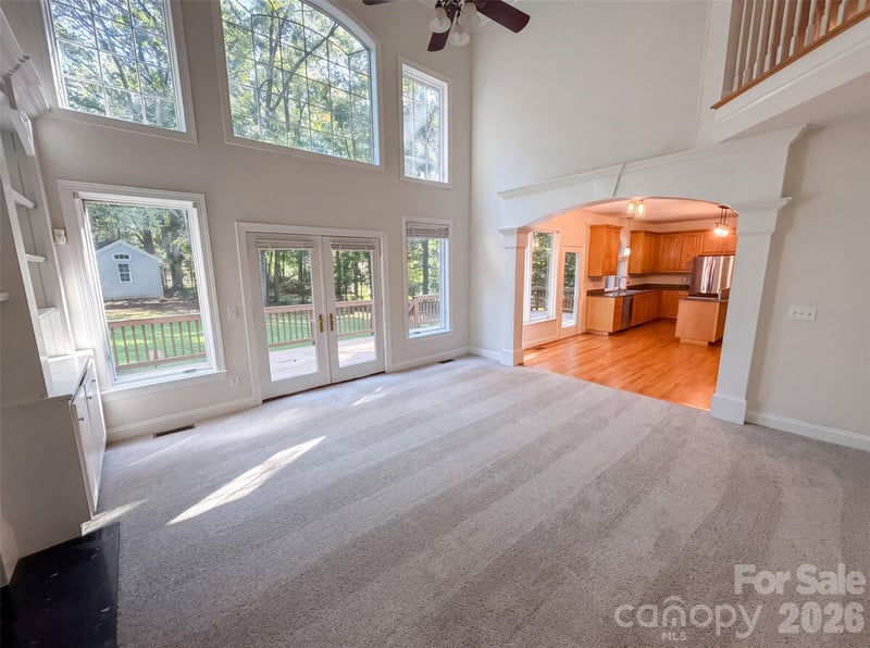 10124 Windtree Ln, Charlotte, NC 28215