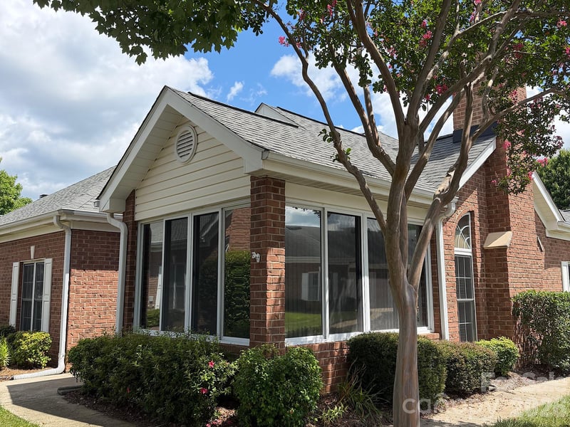 8528 Highland Glen Dr, Charlotte, NC 28269